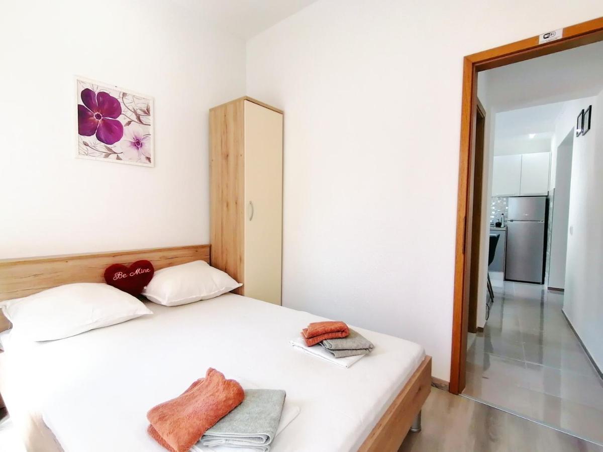 Apartmani Buljubasic Baška Voda Eksteriør bilde