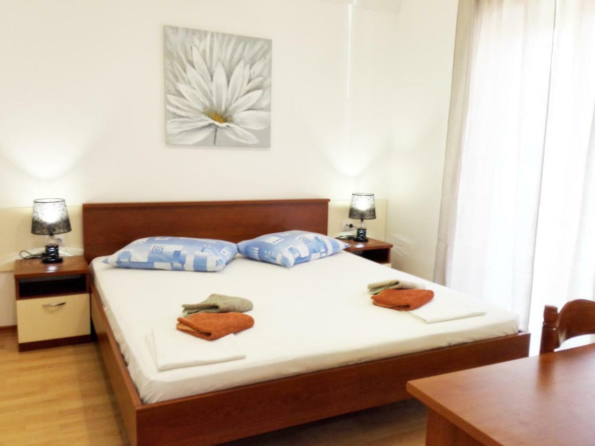 Apartmani Buljubasic Baška Voda Eksteriør bilde